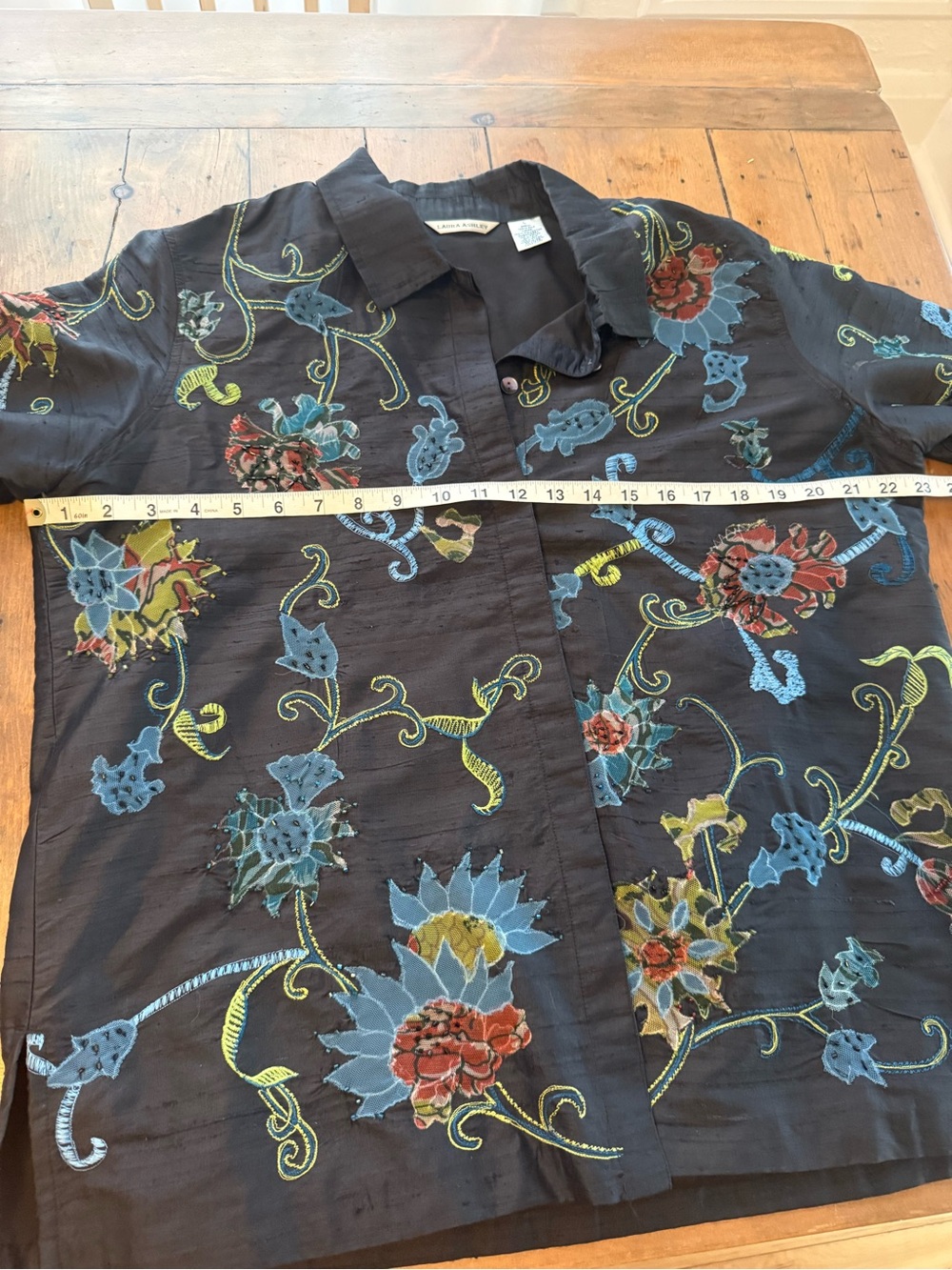 Laura Ashley Vintage Black Silk Embroidered Floral Beaded Jacket Top Women's L - Picture 10 of 10